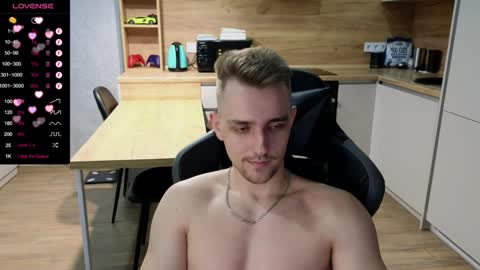 Lars online show from 02-06-25, 07:40