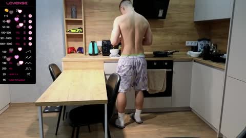 Lars online show from 02-08-25, 05:39