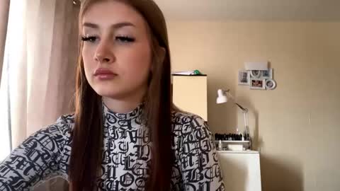 Sara online show from 04-17-26, 09:23