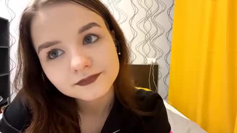 Mila online show from 06-16-26, 11:18