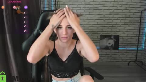 lasly_moon online show from 10-19-25, 12:55