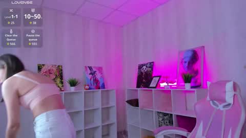lasly_moon online show from 03-10-26, 01:43