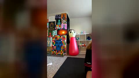 Snapshot of latenightkash chatting on 03-01-26, 12:45 Roxy blue online show from 03-01-26, 12:45