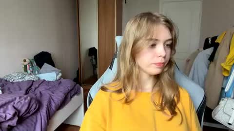 Linet online show from 06-21-26, 07:44