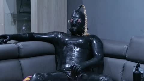 latex boy 38 online show from 02-08-25, 06:55