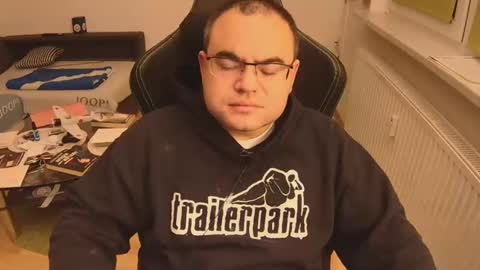 latexboy893 online show from 11-20-25, 12:44