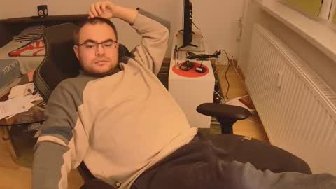 latexboy893 online show from 11-26-25, 11:17