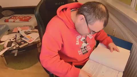 latexboy893 online show from 12-04-25, 05:10