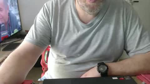 Snapshot of latexloverch71 chatting on 06-07-26, 11:14 Andreas Latexlover online show from 06-07-26, 11:14