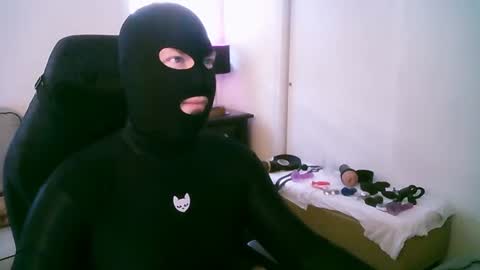 latexminheadroom online show from 06-24-26, 06:40