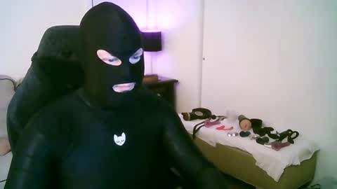 latexminheadroom online show from 06-26-26, 01:10