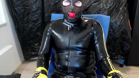 Snapshot of latexslaafboy2 chatting on 12-10-24, 07:05 latexslaafboy online show from 12-10-24, 07:05