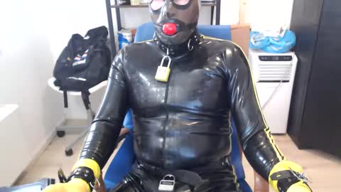 Snapshot of latexslaafboy2 chatting on 02-03-25, 01:30 latexslaafboy online show from 02-03-25, 01:30