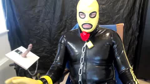 Snapshot of latexslaafboy2 chatting on 03-03-25, 10:28 latexslaafboy online show from 03-03-25, 10:28