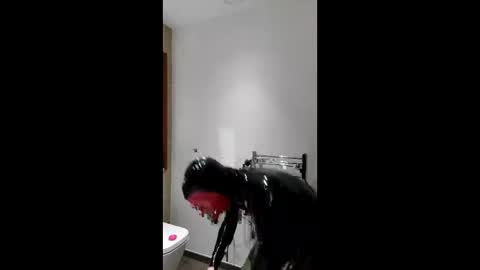 Snapshot of latexsurfer chatting on 02-23-26, 06:49 Latexsurfer online show from 02-23-26, 06:49