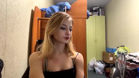 Amelia online show from 01-14-26, 05:18