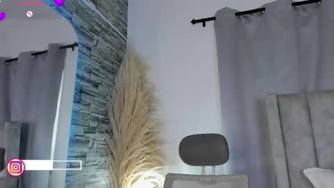 Snapshot of latikamarala_ chatting on 06-07-26, 02:21 Lorena online show from 06-07-26, 02:21