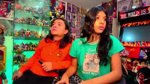 Snapshot of latin_couple77 chatting on 02-18-25, 05:20 Sara y Andy online show from 02-18-25, 05:20