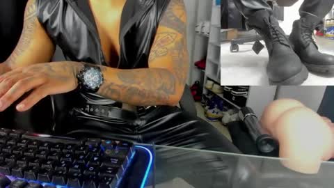 latin_lover2005 online show from 10-05-25, 04:38