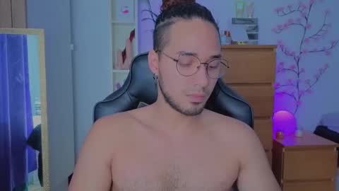 Snapshot of latin_luxury_i chatting on 01-19-26, 10:52 Free OF online show from 01-19-26, 10:52