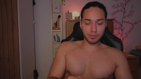 Snapshot of latin_luxury_i chatting on 02-01-26, 09:46 Free OF online show from 02-01-26, 09:46