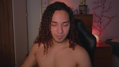 Snapshot of latin_luxury_i chatting on 02-03-26, 06:40 Free OF online show from 02-03-26, 06:40