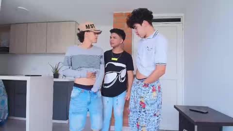 latin_naughty_boys online show from 09-26-25, 04:11