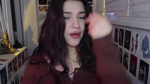 Snapshot of latina_mia chatting on 12-14-24, 05:40 miiiiiiaaaa online show from 12-14-24, 05:40