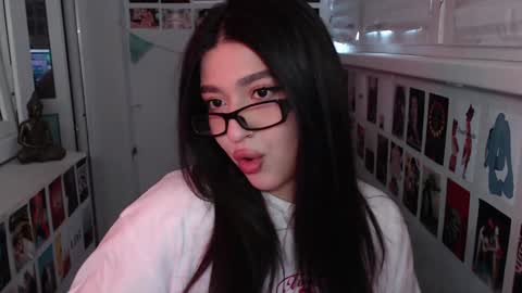 Snapshot of latina_mia chatting on 01-12-25, 08:25 miiiiiiaaaa online show from 01-12-25, 08:25