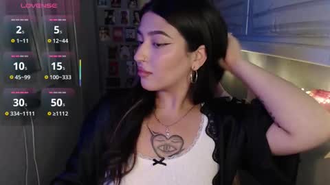 Snapshot of latina_mia chatting on 09-12-25, 08:42 miiiiiiaaaa online show from 09-12-25, 08:42