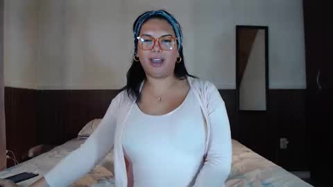 FLOR SALVAJE online show from 04-01-26, 08:28