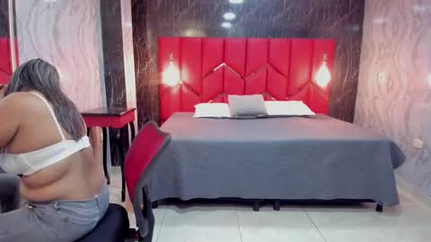 EMMA   online show from 02-05-26, 02:11