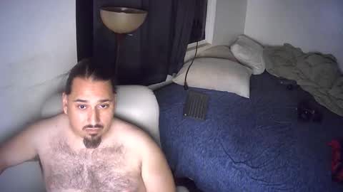 LatinoBB online show from 10-26-25, 06:30