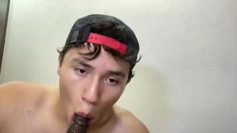 latinbro8234 online show from 06-05-26, 06:52