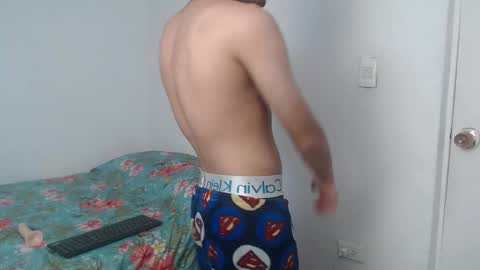 Snapshot of latinbunny7779 chatting on 12-19-24, 05:51 camilo online show from 12-19-24, 05:51