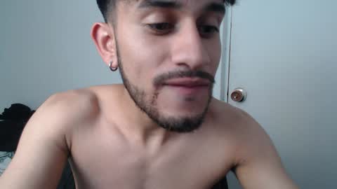 Snapshot of latinbunny7779 chatting on 01-09-25, 06:36 camilo online show from 01-09-25, 06:36