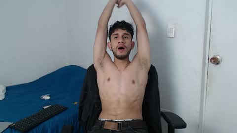 Snapshot of latinbunny7779 chatting on 01-29-25, 11:56 camilo online show from 01-29-25, 11:56