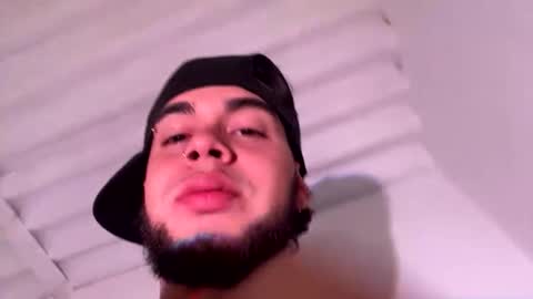 Men online show from 02-14-26, 06:15