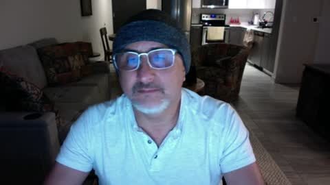 QS - INDEPENDENT MODEL online show from 01-22-25, 06:10