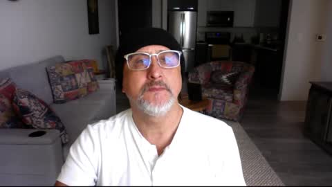 QS - INDEPENDENT MODEL online show from 02-16-25, 08:11