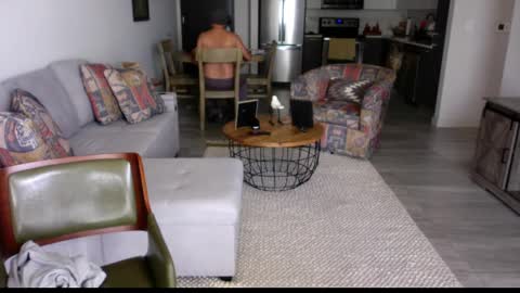 QS - INDEPENDENT MODEL online show from 02-25-25, 06:42