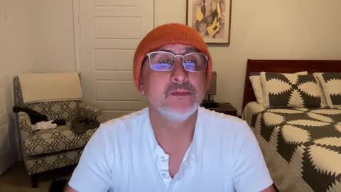 QS - INDEPENDENT MODEL online show from 10-22-25, 02:45