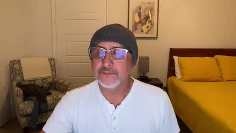 QS - INDEPENDENT MODEL online show from 11-19-25, 04:01