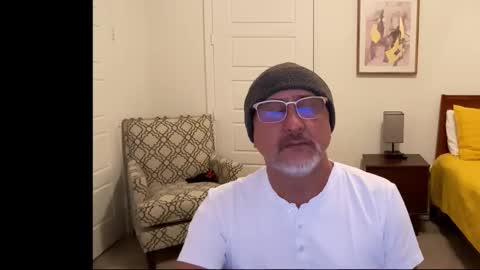 QS - INDEPENDENT MODEL online show from 01-10-26, 03:41