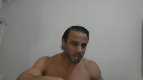 latino_rodri online show from 05-25-26, 08:53