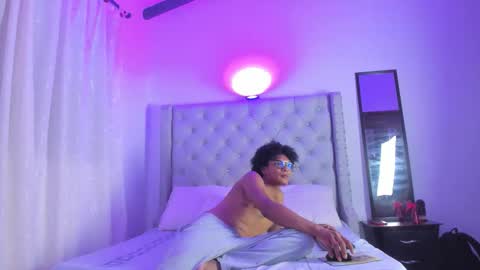 latinodark online show from 02-11-26, 03:11