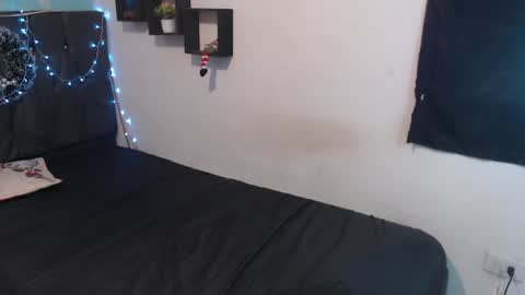 Snapshot of latins_boys_20 chatting on 12-16-24, 07:37 NICK online show from 12-16-24, 07:37