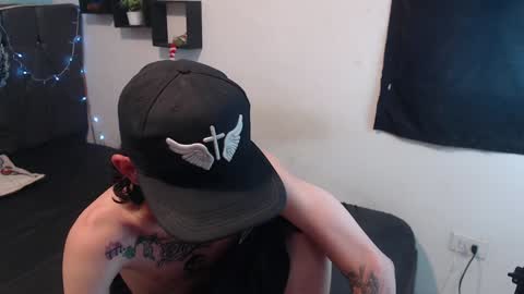 Snapshot of latins_boys_20 chatting on 12-18-24, 07:36 NICK online show from 12-18-24, 07:36