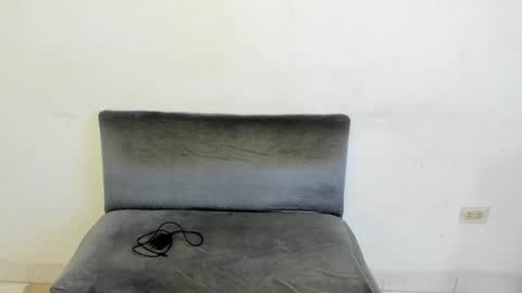 Snapshot of latins_boys_20 chatting on 01-20-25, 07:04 NICK online show from 01-20-25, 07:04