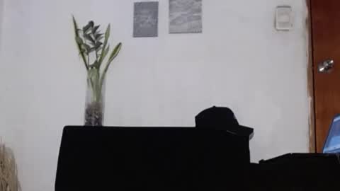 Snapshot of latinsex2501 chatting on 02-12-26, 07:09 Aaron online show from 02-12-26, 07:09